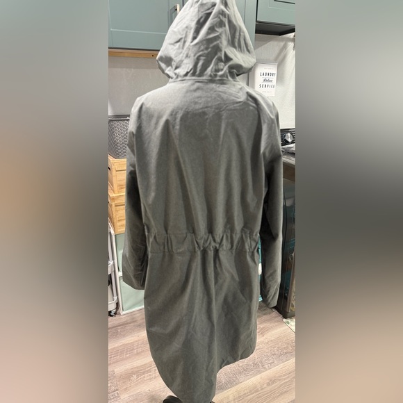 The North Face Women’s Long Waterproof Hooded Parka Jacket Gray Size L - Picture 11 of 12